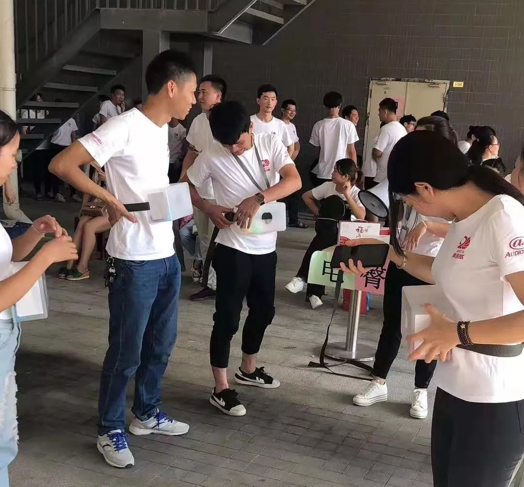 安博在线开户20周年庆.jpg
